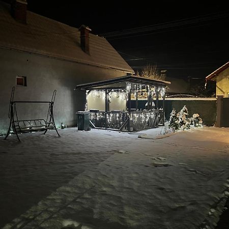 Silver House Rasnov Esterno foto